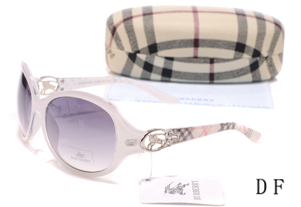 Aux couleurs vives Lunettes De Soleil Burberry